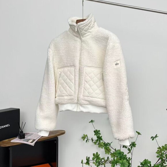 Alo White Lambswool Patchwork Coat, Gentle and Warm Short Jacket, Women's Size M - Picture 9 of 9